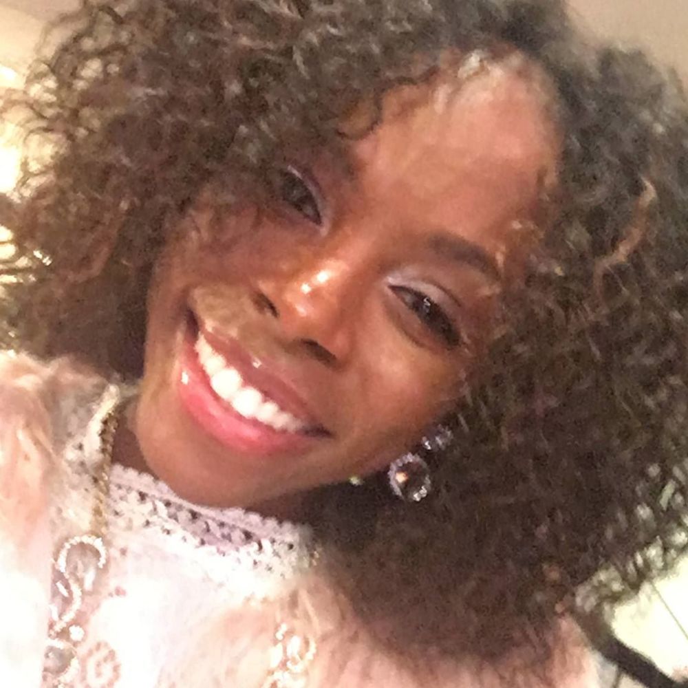 Meet your Posher, Kayla